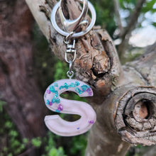 Load image into Gallery viewer, Letter Keychain