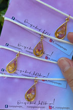 Load image into Gallery viewer, Tear-drop pendant