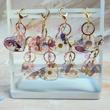 Load image into Gallery viewer, Floral Keychains