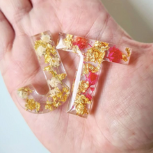 Load image into Gallery viewer, Baby's Breath x Foil Customisable Letter Keychain