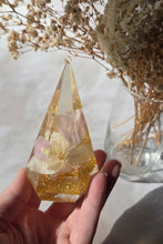 Load image into Gallery viewer, Medium Faceted Ring Holder
