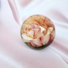 Load image into Gallery viewer, Sphere (M)
