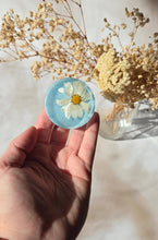 Load image into Gallery viewer, Floral Magnet
