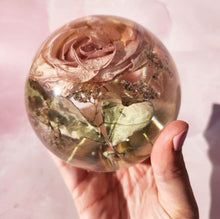Load image into Gallery viewer, Sphere (L)
